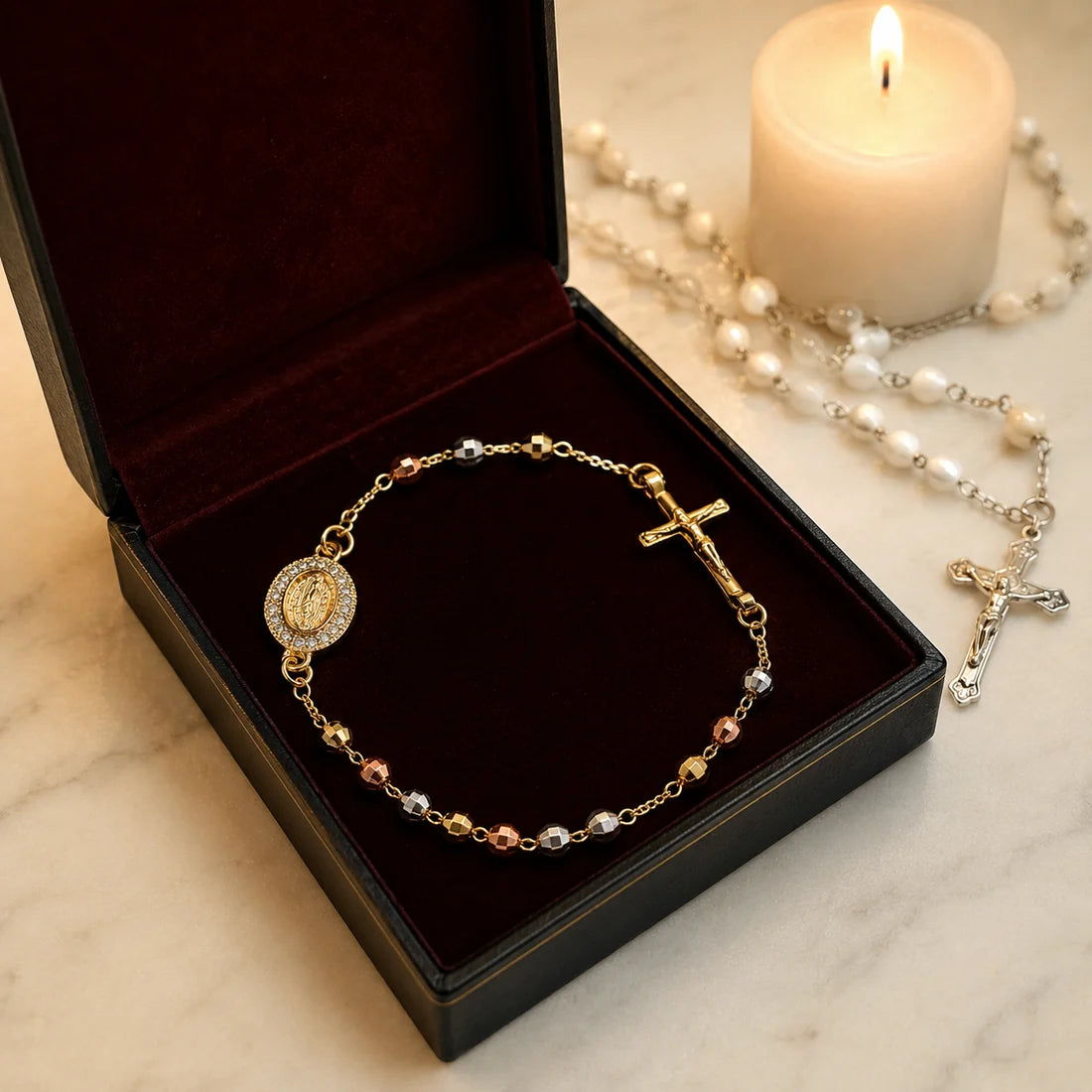 Pulsera Rosario · Tricolor Dorado